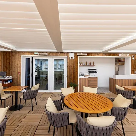 Urban Style Victoria Boutique Hotel