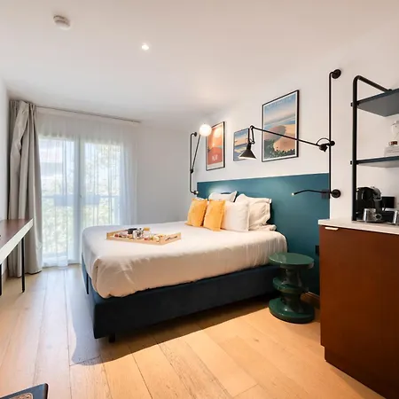 Urban Style Victoria Boutique فندق