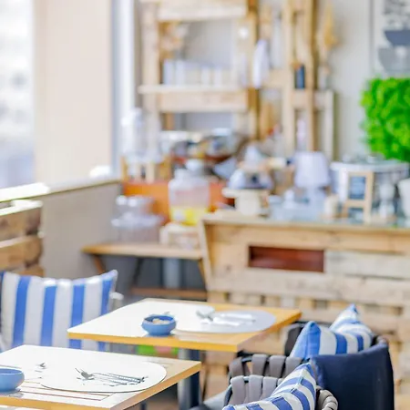 Urban Style Victoria Boutique Аркашон