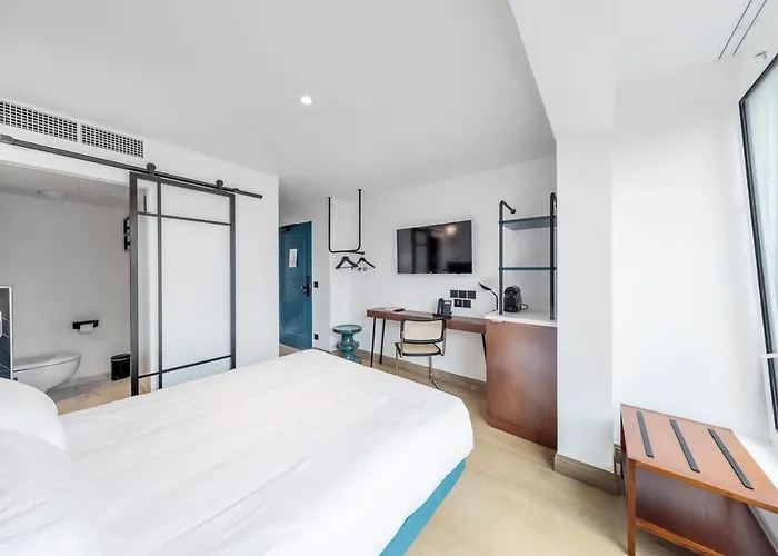 Urban Style Victoria Boutique Hotel