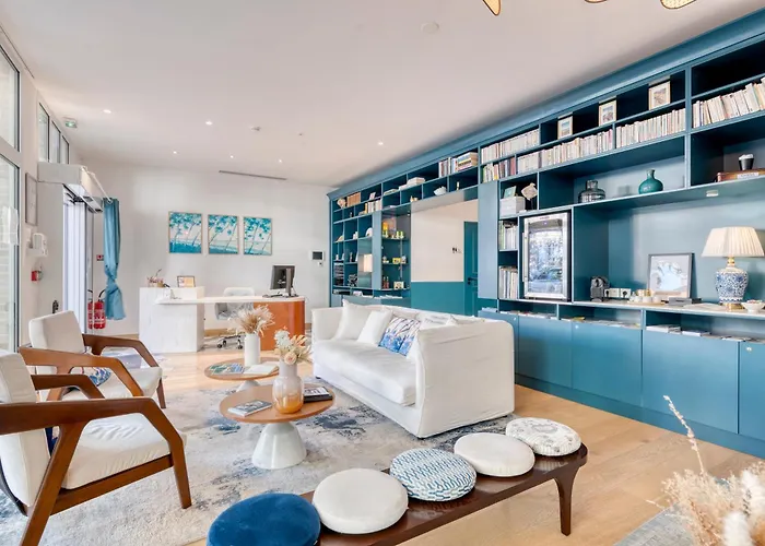 Urban Style Victoria Boutique فندق 4*